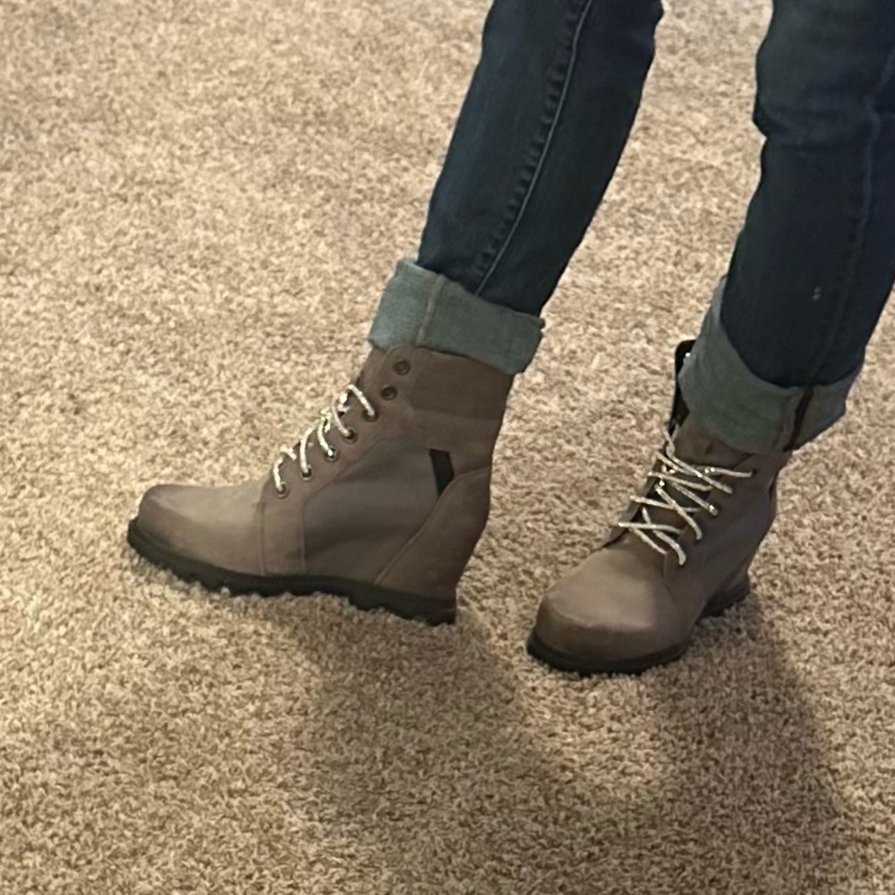 Sorel - Brown Lace-Up Ankle Boots, worn once - Size 10